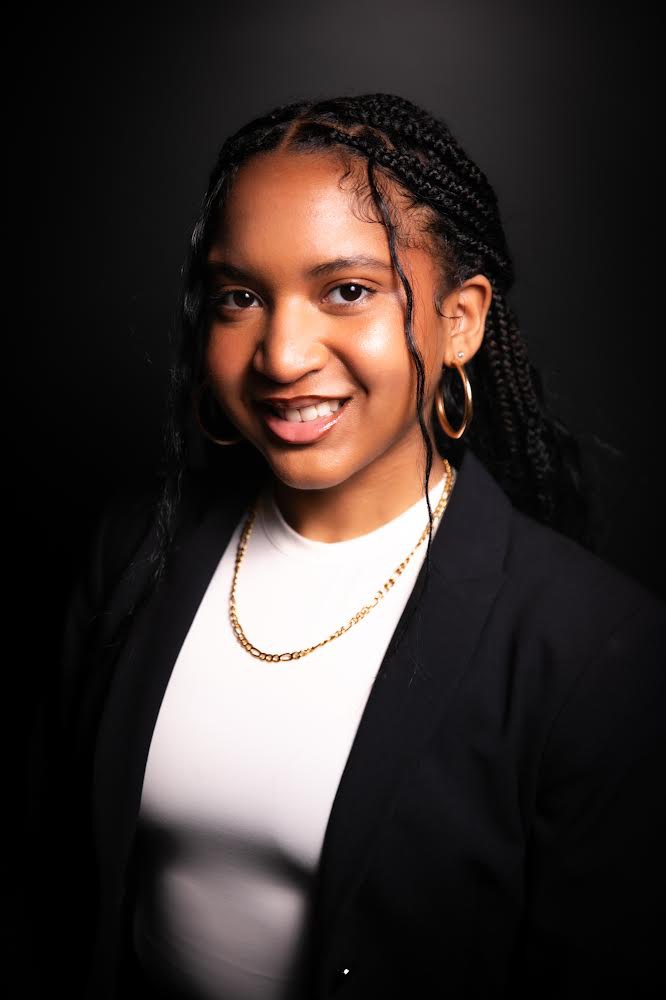 Headshot of Ayanna Mann