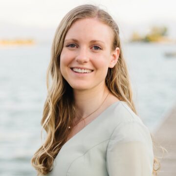 Headshot of Lindsey Kwok